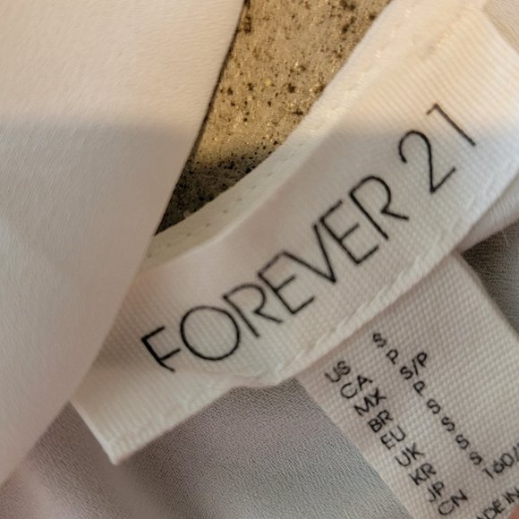 FOREVER 21 White Sheer Halter Cropped Blouse Sleeveless Halter Top Size S - Picture 12 of 12